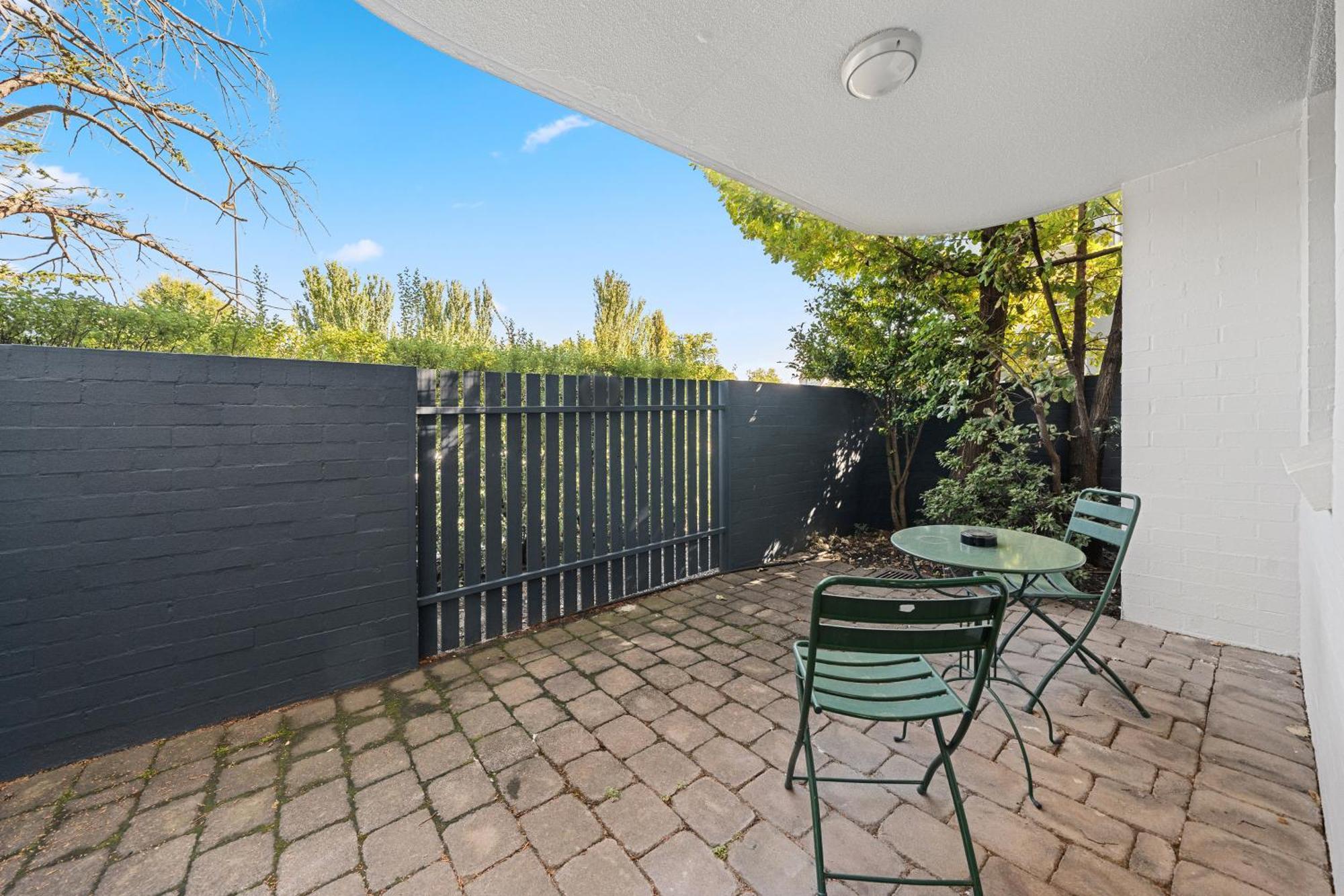 Manuka Park Serviced Apartments Κανμπέρα Εξωτερικό φωτογραφία